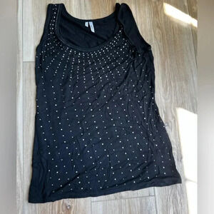 STUDIO Y : black studded sleeveless shirt